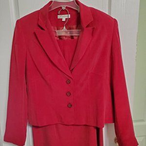 Dressbarn: Coral Suit- Skirt/Jacket-Size16